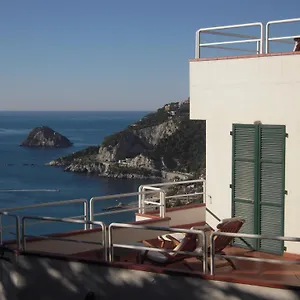 Claudio 3*, Bergeggi Italien