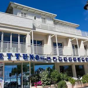 Nettuno 4*, Cesenatico Italien